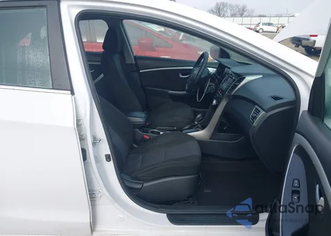 2016 Hyundai Elantra Gt z USA, uszkodzony, nr VIN KMHD35LH1GU282770